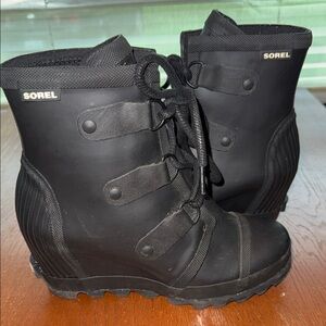Sorel Black Lace-Up Winter Rain Boots